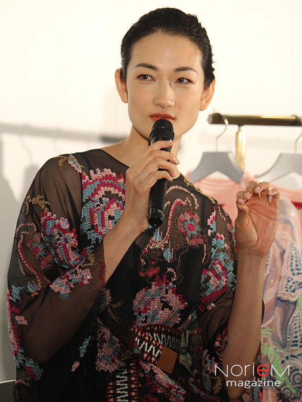 冨永愛さんが登場 Vivienne Tam 日本上陸周年アニバーサリートークショーが新宿高島屋で開催されました Noriem Japannoriem Japan 冨永愛さんが登場 Vivienne Tam 日本上陸周年アニバーサリートークショーが新宿高島屋で開催されました Noriem Japannoriem Japan