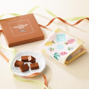 「40周年記念 フェイラーハンカチ・生チョコレートセットB」3,630円（税込）